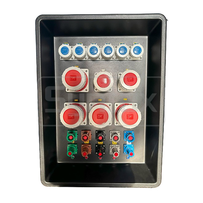 Syntax MD4 Tiga Fase 400A Power Distribution Box tahan lama HDPE IP67 Untuk Qatar Swimming Match 630x430x900mm